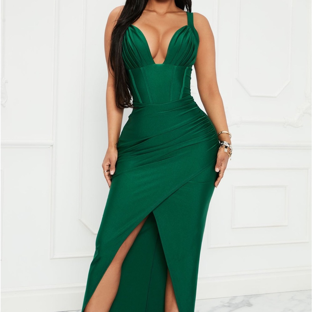 XS Fashion Nova Maxi Dress